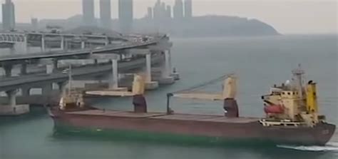 why was cargo ship so high to hit bridge
